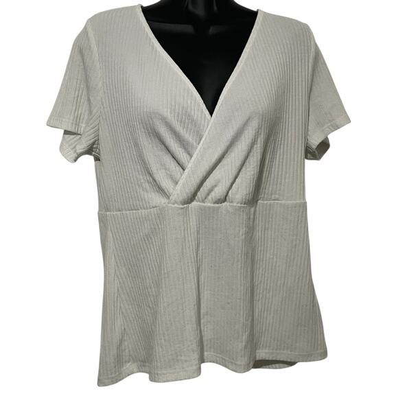 Torrid Womens Blouse Size 0 Large White Ribbed Wrap Surplice Short Sleeve Top - Picture 1 of 8